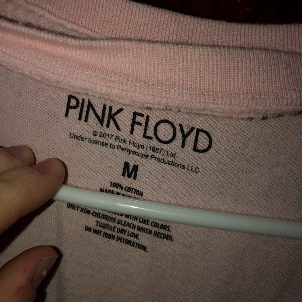 V neck Pink Floyd tee